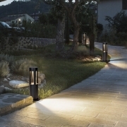 LAMPIONE PALO GIARDINO A LED ILLUMINAZIONE DA ESTERNO 15W IP65 30CM NERO LUCE BIANCA NATURALE DECORAZIONI VIALETTI PRATO